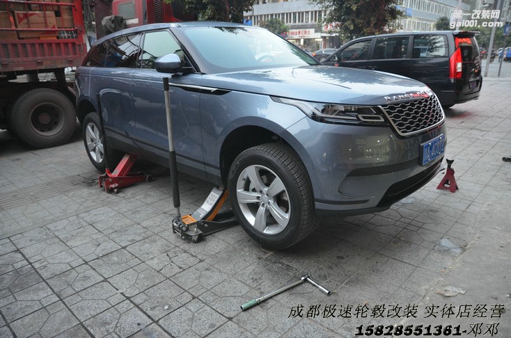 成都極速鄧鄧 路虎星脈改裝21寸定制鍛造輪轂裝車案例
