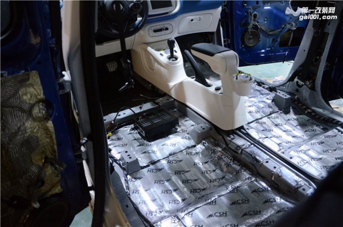 武漢奔馳SMART全車STP隔音施工介紹