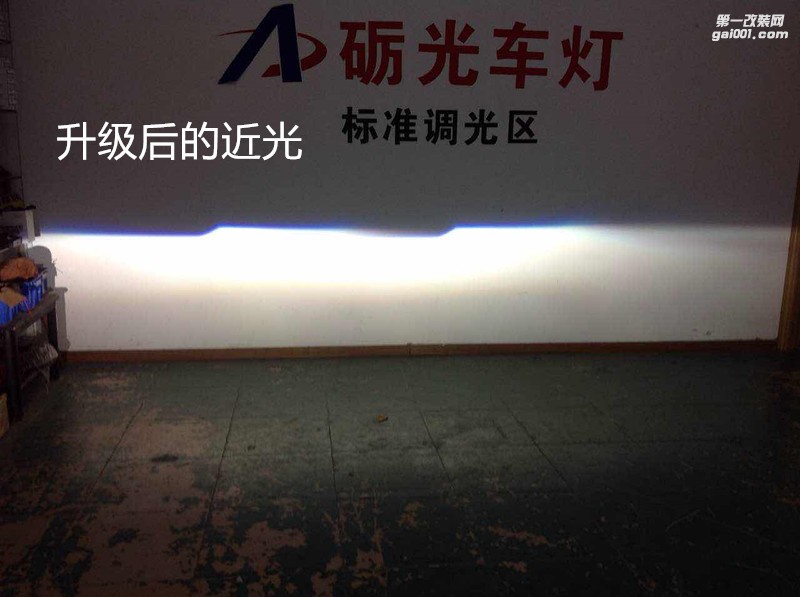 廣州專汽車改燈 豐田霸道大燈升級海拉5雙光透鏡歐司朗套裝+惡魔眼