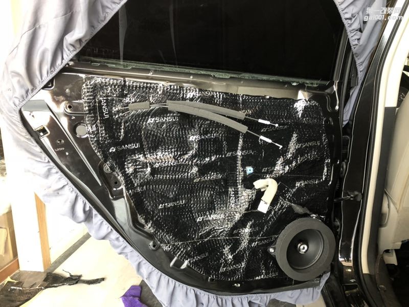 日產(chǎn)軒逸與音樂(lè)同行汕頭市星悅汽車音響具有性價(jià)比的汽車音響入門改裝升級(jí)意大利赫茲四門隔音降噪