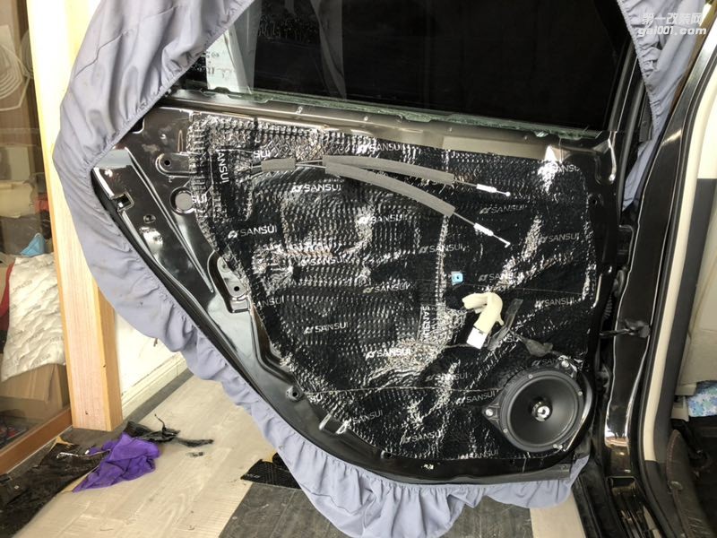 日產(chǎn)軒逸與音樂(lè)同行汕頭市星悅汽車音響具有性價(jià)比的汽車音響入門改裝升級(jí)意大利赫茲四門隔音降噪