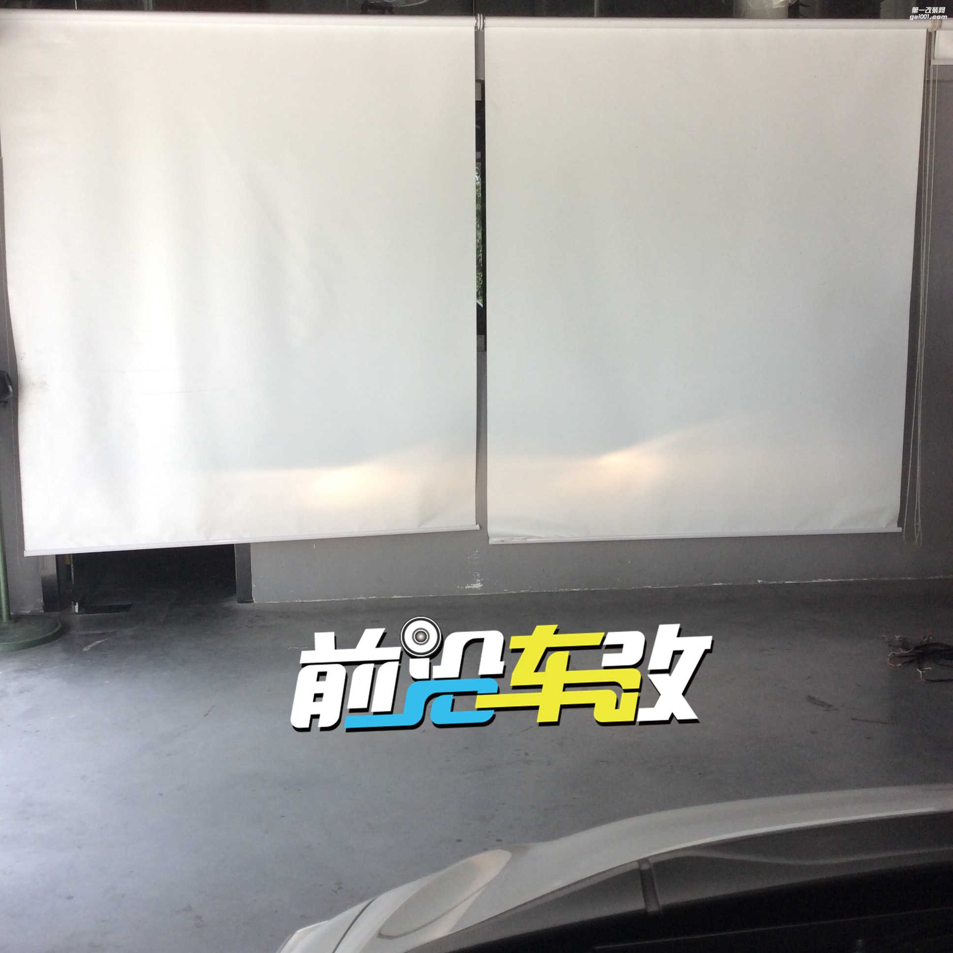 飛度燈光升級氙氣大燈,原車是反光碗H4雙燈絲燈泡,新車、燈光效果非常不明顯!