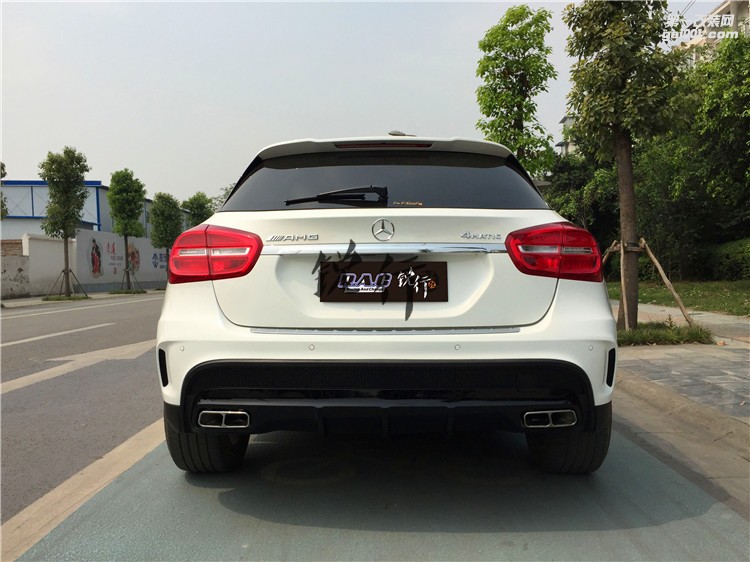 成都銳行奔馳GLA級(jí)改裝GLA45 AMG款前后大包圍