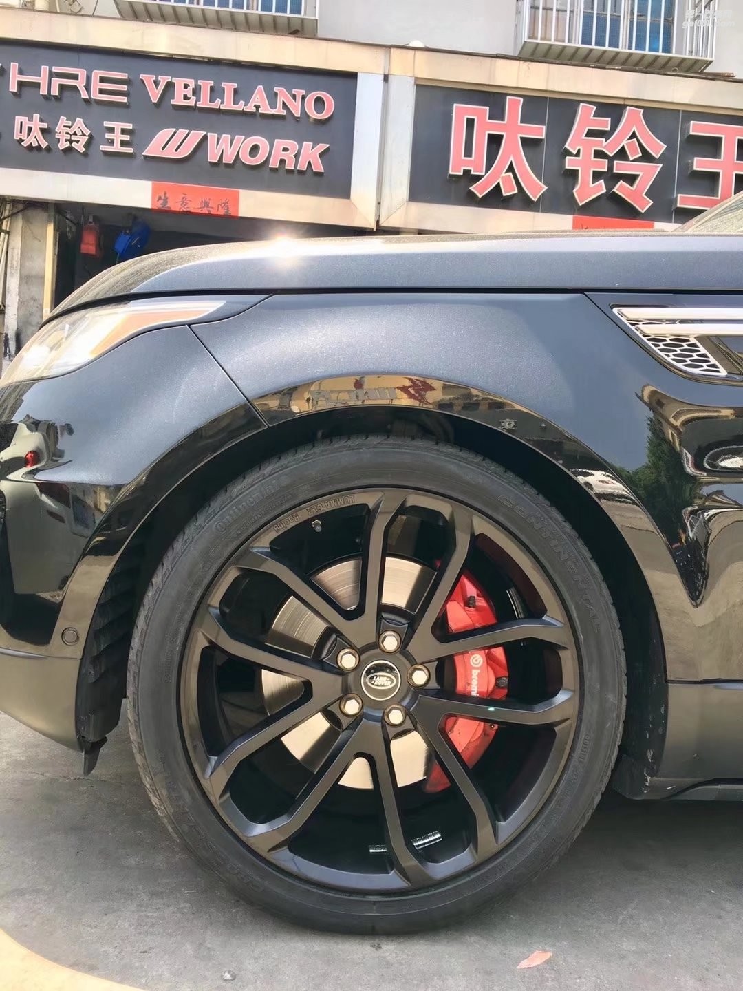 路虎 ，換 私人定制鍛造22寸 完工！