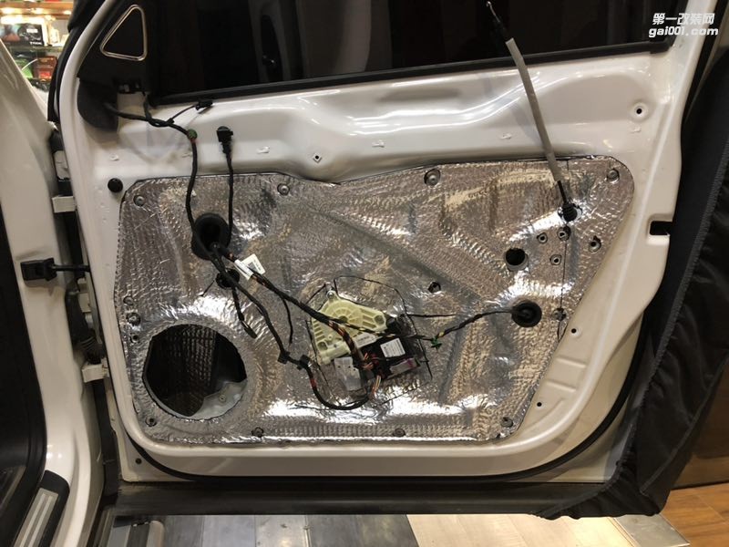 大眾途觀升級STEG史泰格隔音降噪音響改裝法國勁浪喇叭側耳傾聽音質飽滿通透汕頭市星悅汽車音響