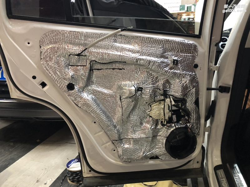 大眾途觀升級STEG史泰格隔音降噪音響改裝法國勁浪喇叭側耳傾聽音質飽滿通透汕頭市星悅汽車音響