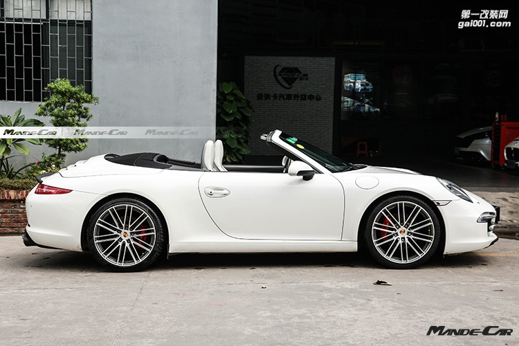 保時捷911卡雷拉改裝turbo輪轂壓尾翼