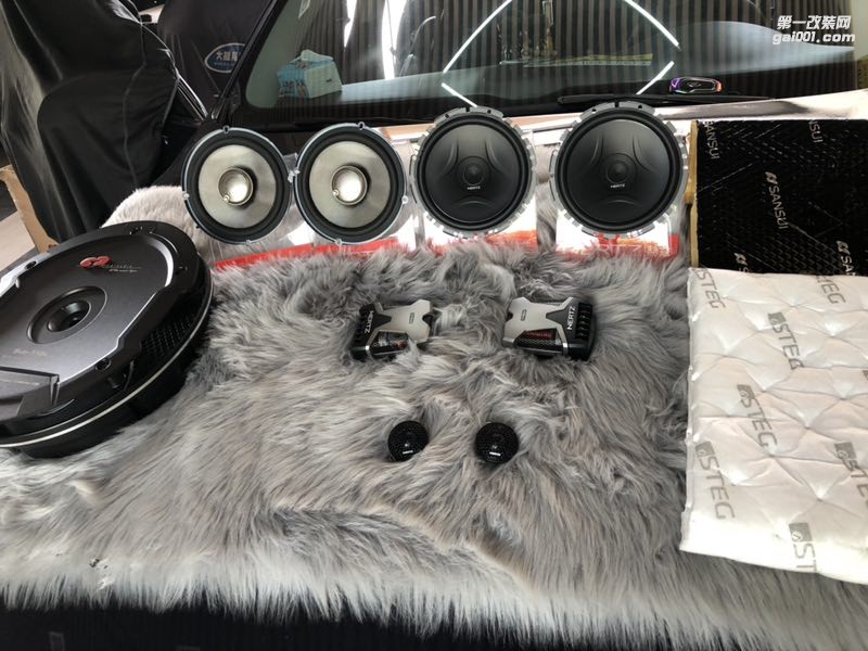 汕頭市專業(yè)改裝福特汽車音響改裝隔音降噪福特金牛座四門隔音降噪音響改裝意大利赫茲汕頭市星悅汽車音響