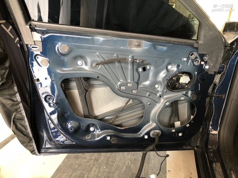 汕頭市專業(yè)改裝福特汽車音響改裝隔音降噪福特金牛座四門隔音降噪音響改裝意大利赫茲汕頭市星悅汽車音響