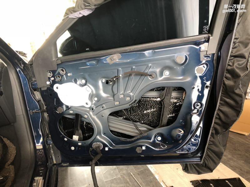 汕頭市專業(yè)改裝福特汽車音響改裝隔音降噪福特金牛座四門隔音降噪音響改裝意大利赫茲汕頭市星悅汽車音響