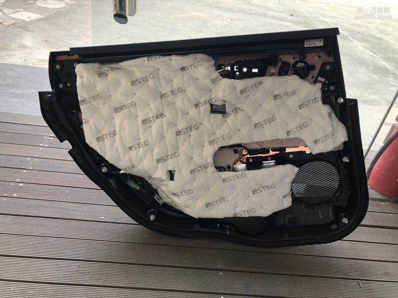 汕頭市專業(yè)改裝福特汽車音響改裝隔音降噪福特金牛座四門隔音降噪音響改裝意大利赫茲汕頭市星悅汽車音響