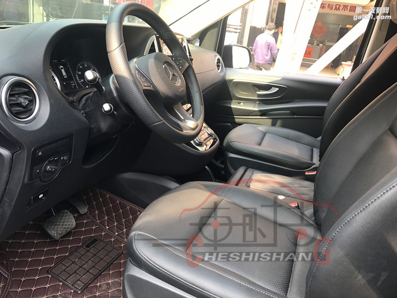 奔馳威霆內(nèi)飾改裝——鄭州商務(wù)車航空座椅改裝