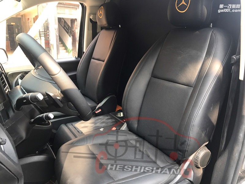 奔馳威霆內(nèi)飾改裝——鄭州商務(wù)車航空座椅改裝