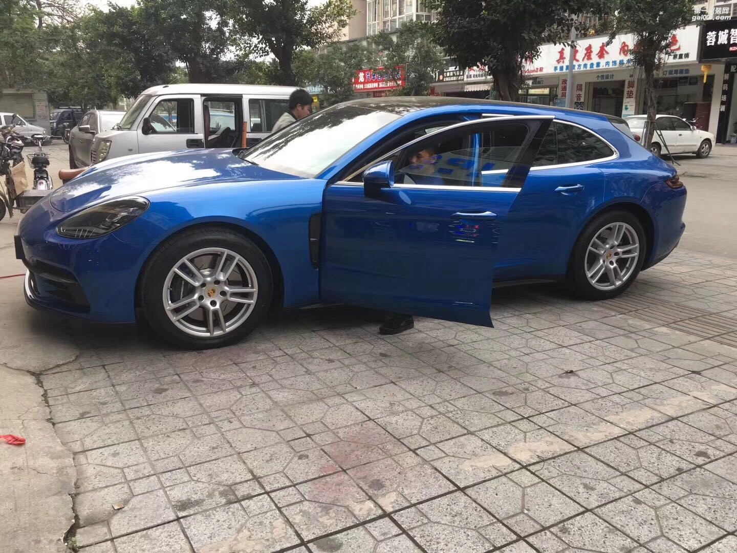 保時(shí)捷Panamera 19寸升級(jí)改裝輪轂21寸 Turbo Sport Turismo