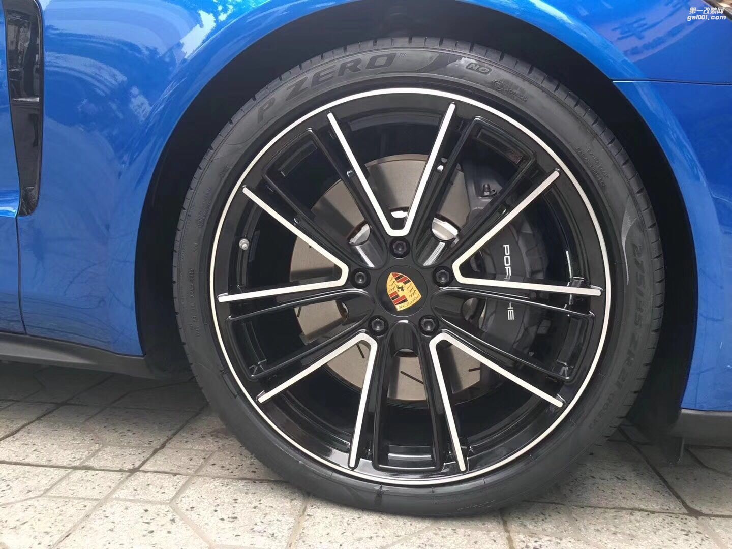保時(shí)捷Panamera 19寸升級(jí)改裝輪轂21寸 Turbo Sport Turismo