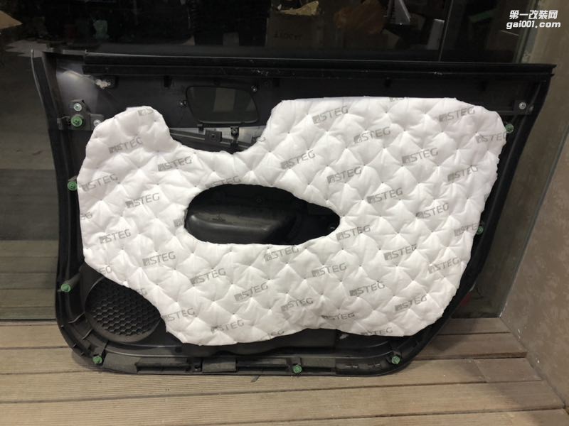 汕頭本田CRV全車隔音降噪跟噪音說拜拜當(dāng)CRV遇上星悅音響套餐而是新的體驗汕頭市星悅汽車音響改裝