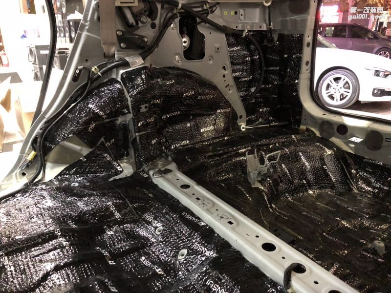 汕頭本田CRV全車隔音降噪跟噪音說拜拜當(dāng)CRV遇上星悅音響套餐而是新的體驗汕頭市星悅汽車音響改裝