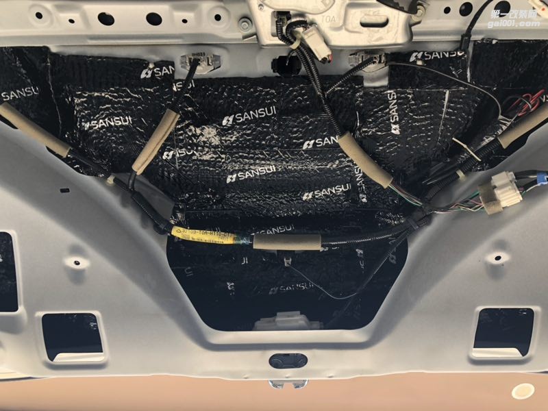 汕頭本田CRV全車隔音降噪跟噪音說拜拜當(dāng)CRV遇上星悅音響套餐而是新的體驗汕頭市星悅汽車音響改裝