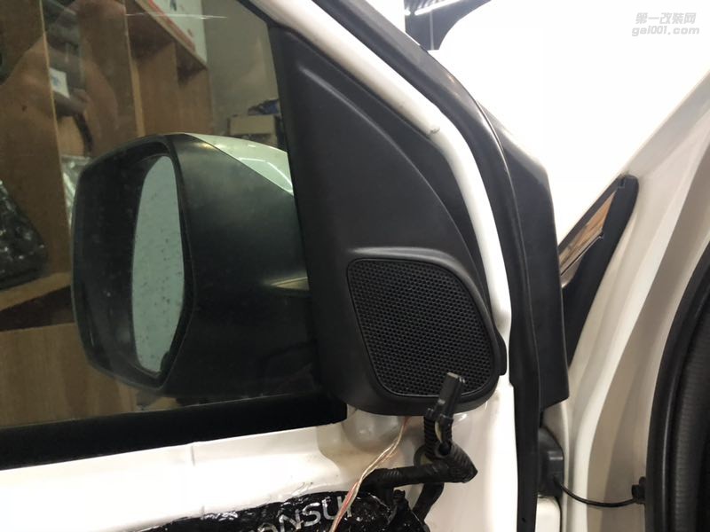 汕頭本田CRV全車隔音降噪跟噪音說拜拜當(dāng)CRV遇上星悅音響套餐而是新的體驗汕頭市星悅汽車音響改裝