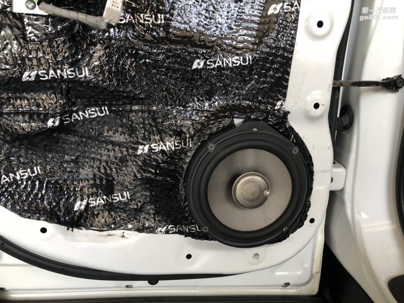 汕頭本田CRV全車隔音降噪跟噪音說拜拜當(dāng)CRV遇上星悅音響套餐而是新的體驗汕頭市星悅汽車音響改裝