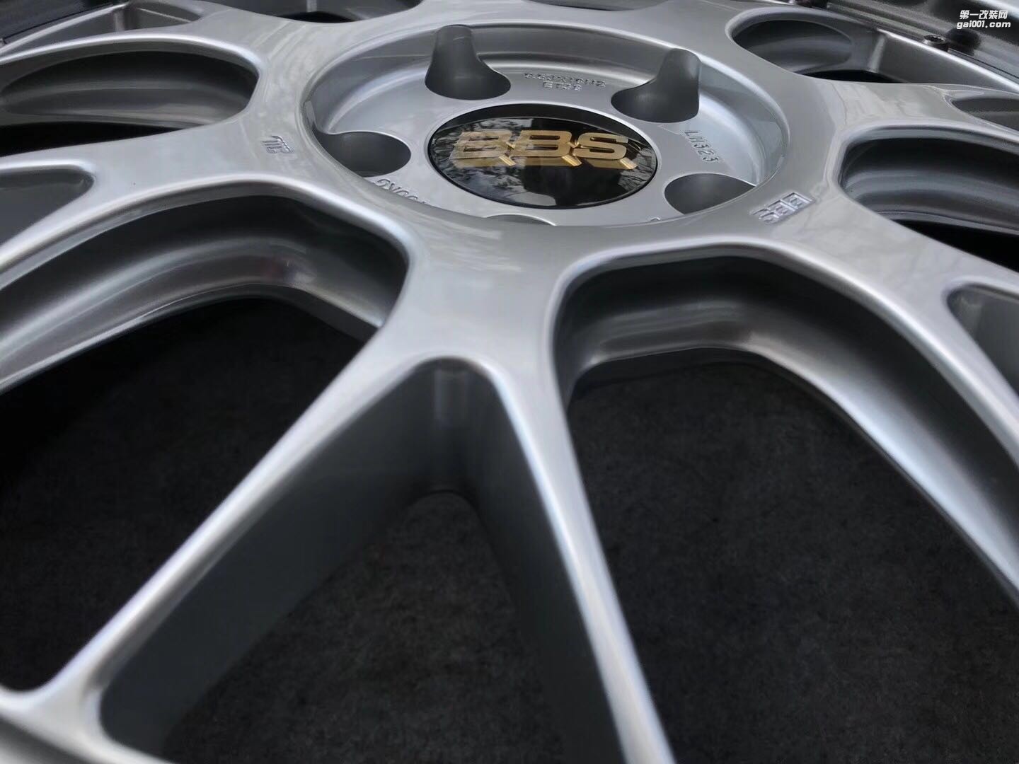 BBS LM R 正品日本原產(chǎn) 19寸 5x112 奔馳寶馬車系