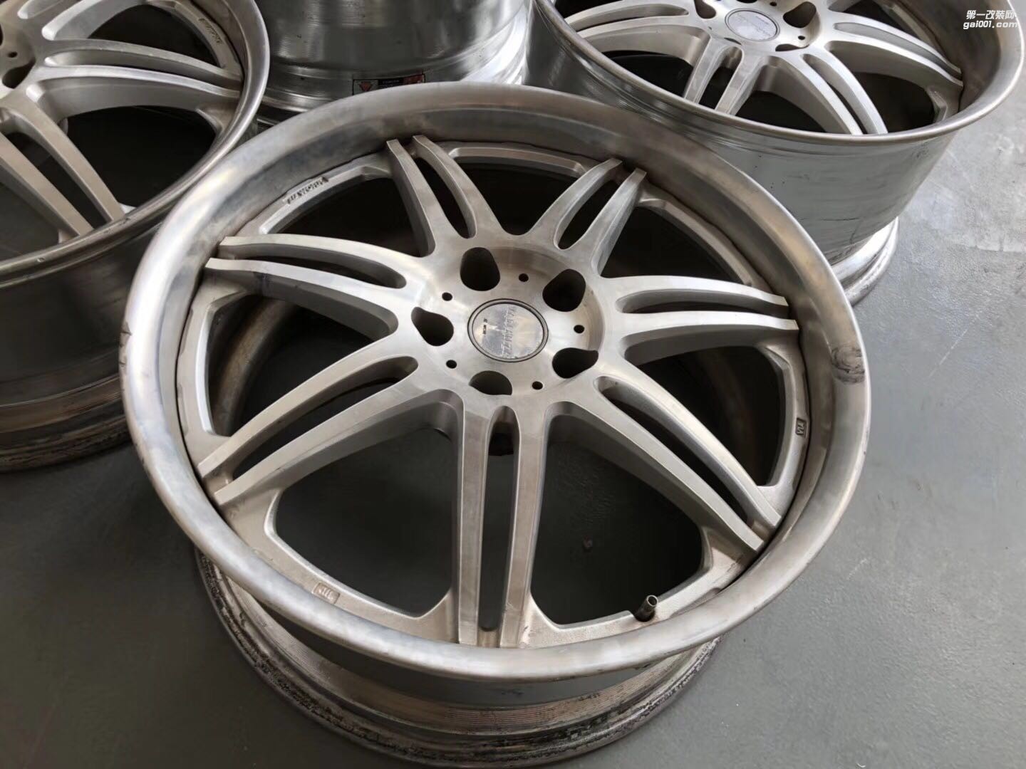 work t1s修復(fù)拋光對(duì)比