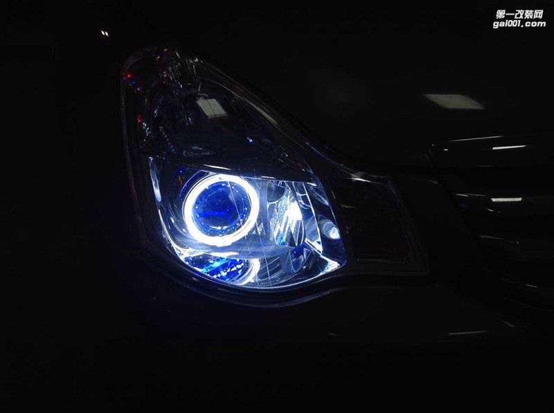 汽車燈光升級(jí) 廣州日產(chǎn)軒逸大燈升級(jí)海拉5雙光透鏡歐司朗套裝