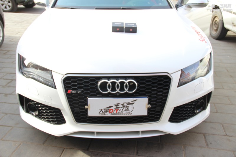大宇車迷站 奧迪RS7改裝BERGER紅色安全帶