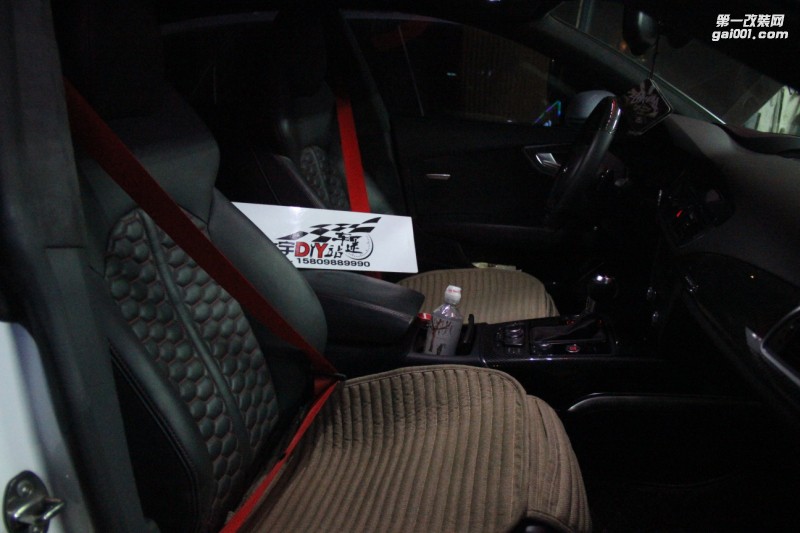 大宇車迷站 奧迪RS7改裝BERGER紅色安全帶