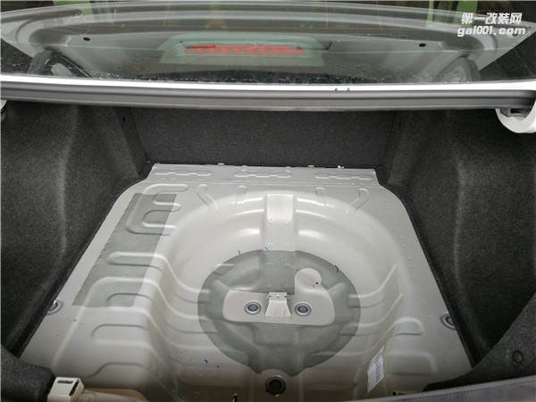 科沃茲全車隔音 音響入門級性價(jià)比之最 泉州汽車音響改裝