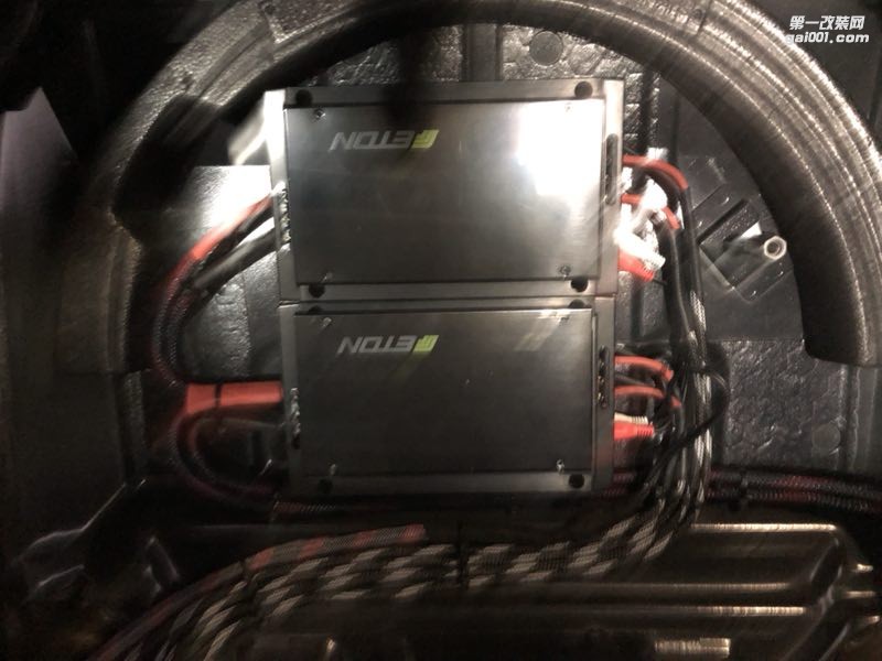 汕頭市汽車音響改裝大眾途銳升級隔音降噪工程車載音響改裝意大利赫茲十五周年品牌汕頭市星悅汽車音響改裝