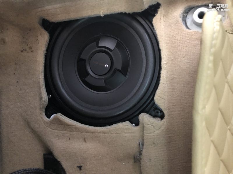 汕頭市星悅汽車(chē)音響改裝“真的很MATCH”寶馬3系改裝德國(guó)麥?zhǔn)藷o(wú)損升級(jí)寶馬專車(chē)專用喇叭溫暖音色