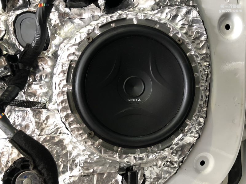 汕頭起亞K4音響改裝升級史泰格隔音改裝這套意大利赫茲音響才應該是你的真愛汕頭星悅汽車音響