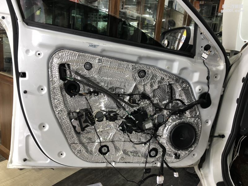汕頭起亞K4音響改裝升級史泰格隔音改裝這套意大利赫茲音響才應該是你的真愛汕頭星悅汽車音響