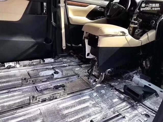 南寧隔音改裝豐田阿爾法隔音改裝+歐洲賽倫科特隔音改裝