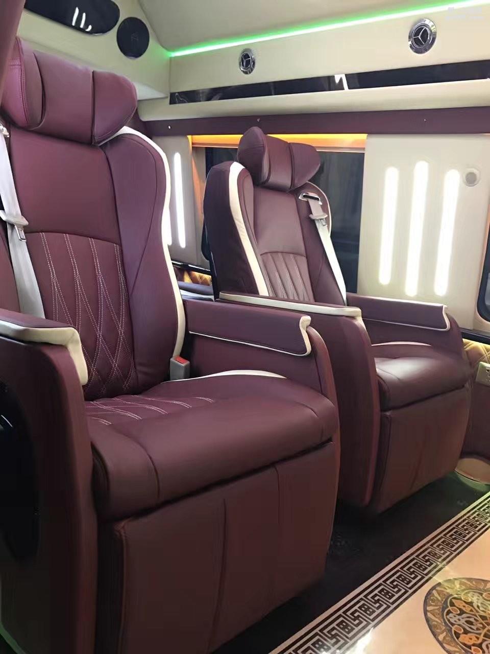 大通g10v80電動(dòng)門航空按摩座椅改裝