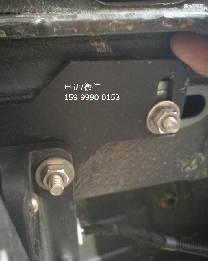 大眾途昂加裝電動(dòng)踏板，從此解決上下車?yán)щy的煩惱！