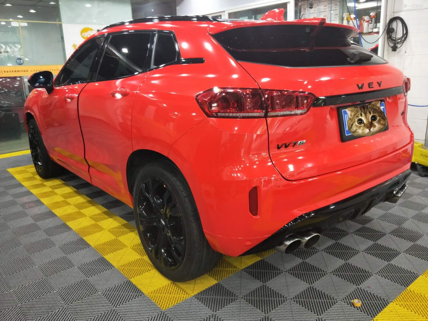 靚車會(huì)青羊店VV7亮紅汽車改色貼膜