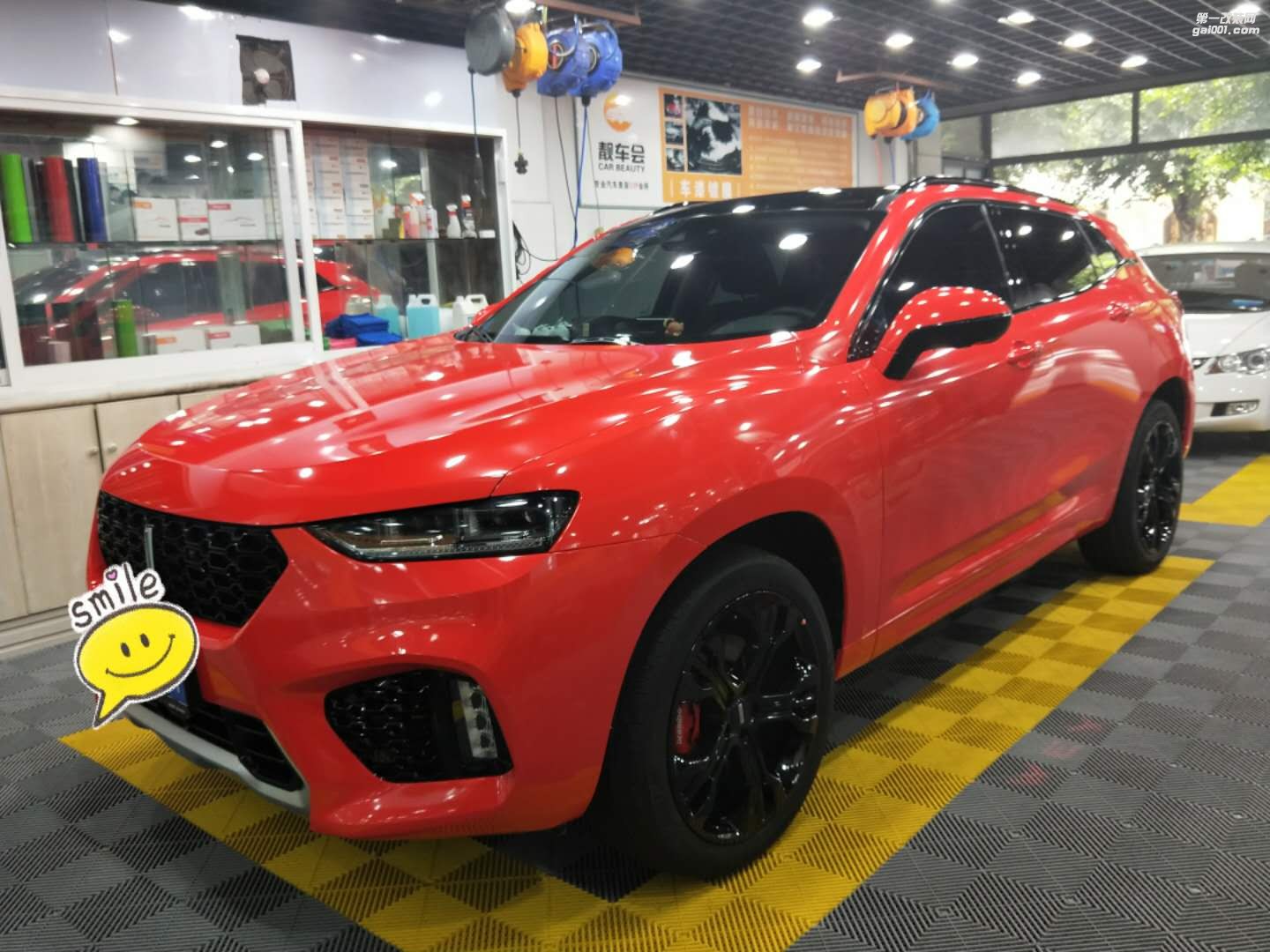 靚車會(huì)青羊店VV7亮紅汽車改色貼膜