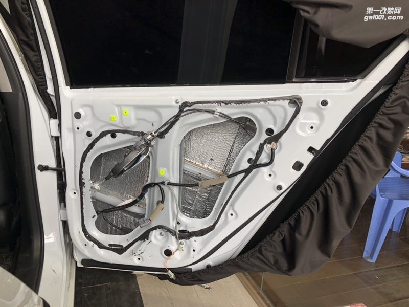 汕頭本田雅閣不堪車內(nèi)噪音升級四門STEG史泰格隔音降噪車內(nèi)音質(zhì)新體驗(yàn)加裝低音炮汕頭市星悅汽車音響改裝