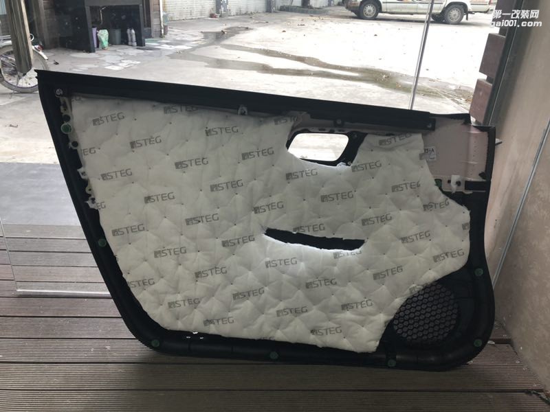 汕頭本田雅閣不堪車內(nèi)噪音升級四門STEG史泰格隔音降噪車內(nèi)音質(zhì)新體驗(yàn)加裝低音炮汕頭市星悅汽車音響改裝