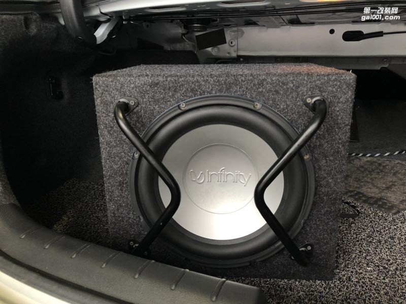 汕頭本田雅閣不堪車內(nèi)噪音升級四門STEG史泰格隔音降噪車內(nèi)音質(zhì)新體驗(yàn)加裝低音炮汕頭市星悅汽車音響改裝