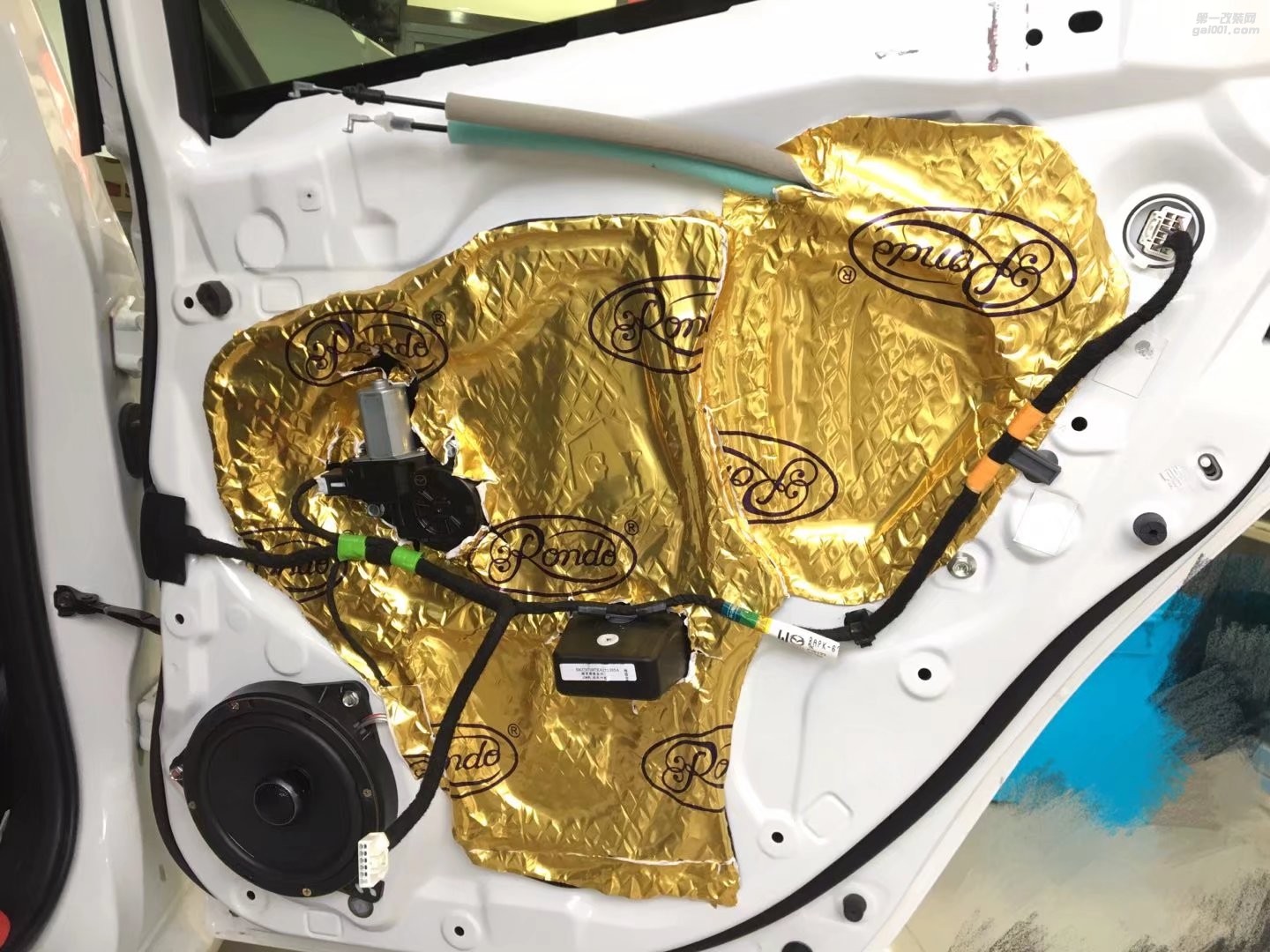 南寧汽車音響改裝馬自達(dá)昴科賽拉無損音響改裝+隔音改裝