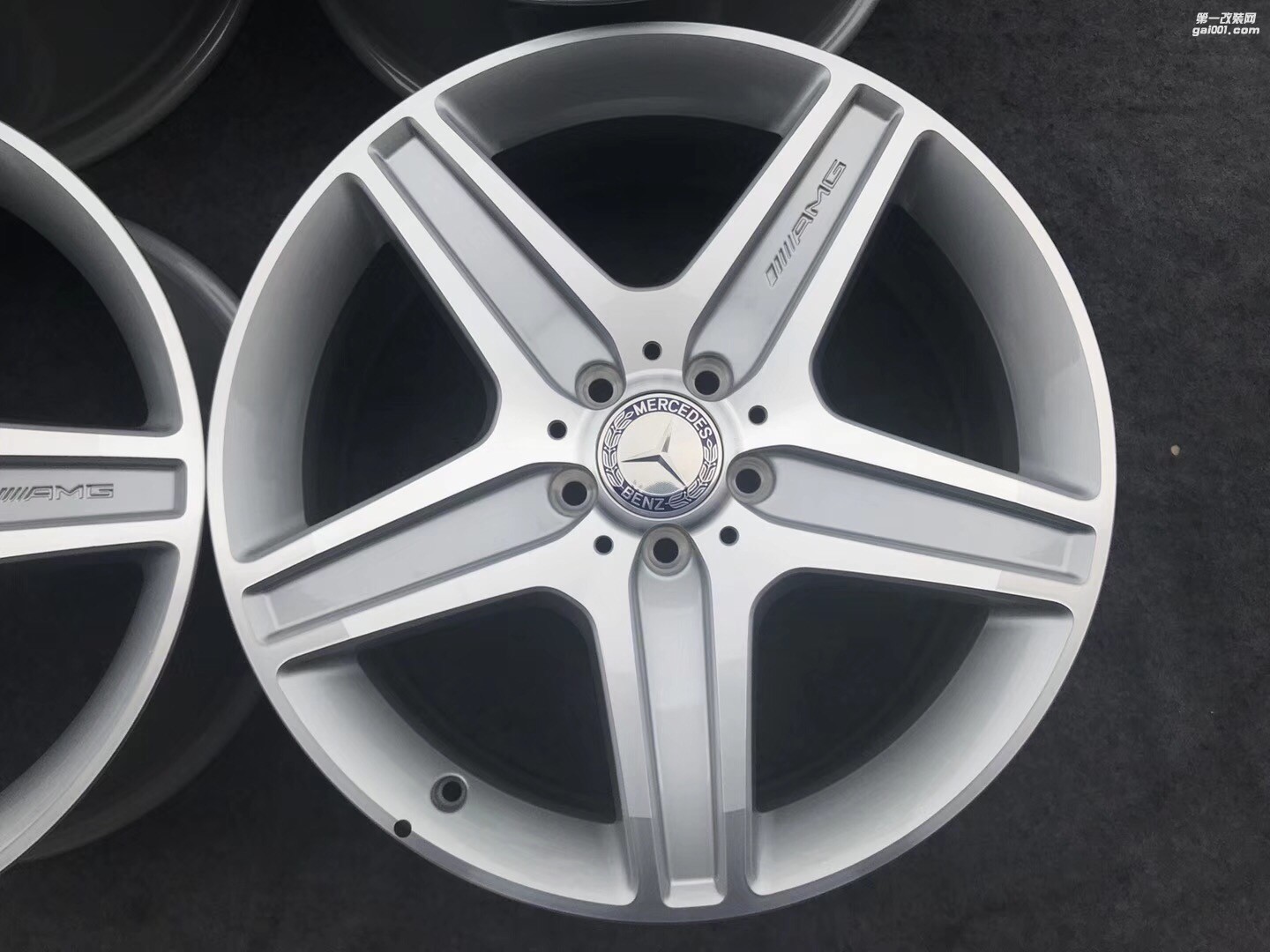 GLK AMG  正品原廠18寸 白菜價