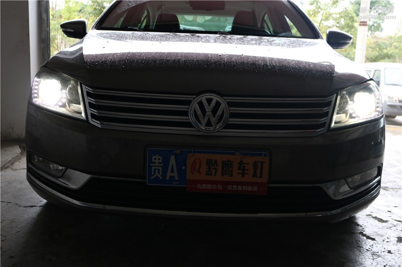 12款高配邁騰車燈改裝 貴陽(yáng)邁騰車燈改裝海拉五雙光透鏡 黔鷹車燈改裝