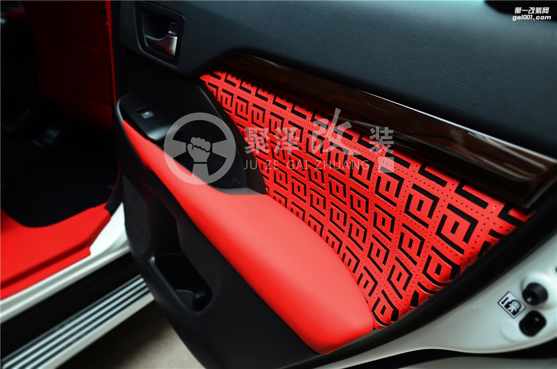 漢蘭達(dá)內(nèi)飾改裝--中國紅的美