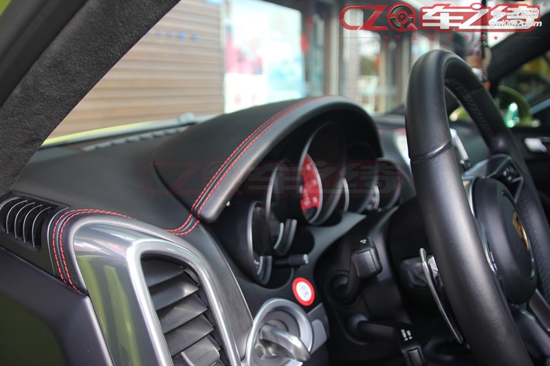 保時捷卡宴內(nèi)飾欣賞 成都汽車內(nèi)飾改裝店 成都車之綺內(nèi)飾改裝