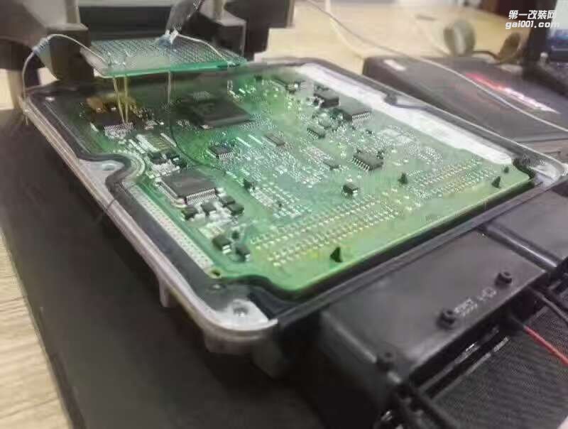 奧迪a4 2.0t 刷ecu 無損升級 動力直提80p