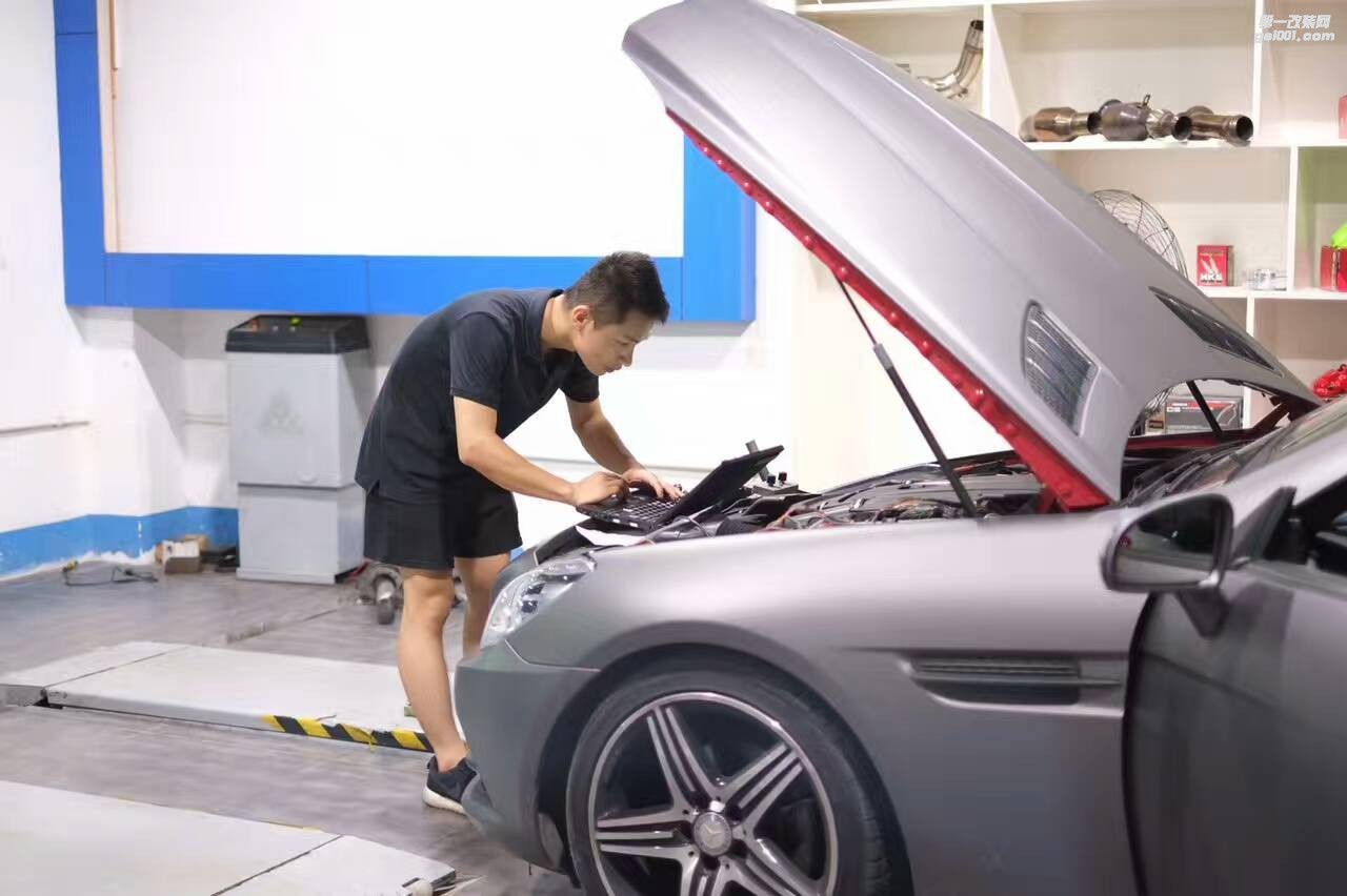 奔馳SLK200 1.8t 刷ecu 提升動力 動力直提70p 動力提升改裝