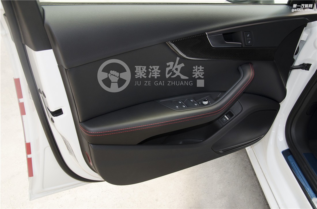 聚澤新產(chǎn)品特色皮套--奧迪A4L經(jīng)典黑